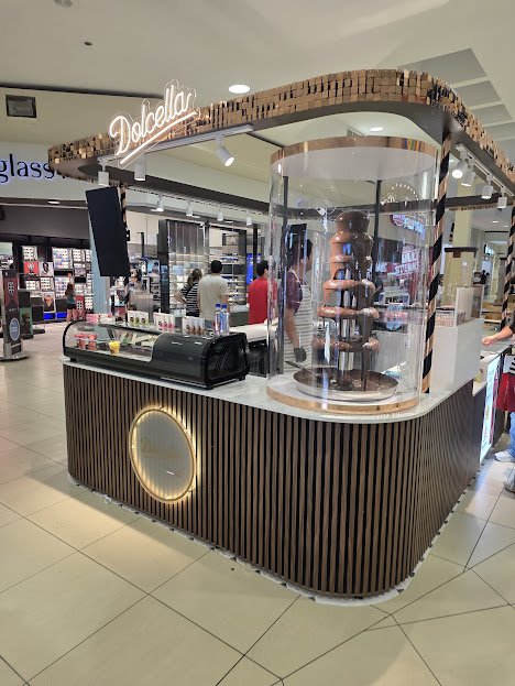 Midland Park Mall Dolcella kiosk