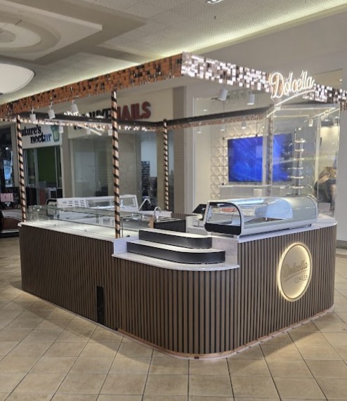 The Mall of New Hampshire Dolcella kiosk